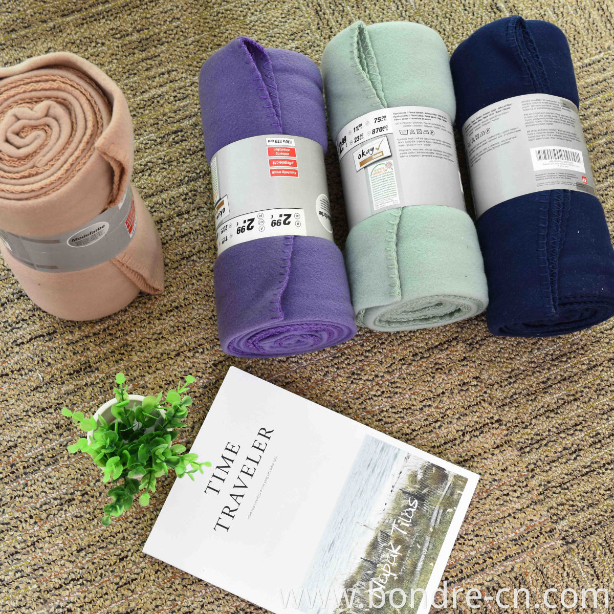 Anti pilling fleece blankes and throws (4)